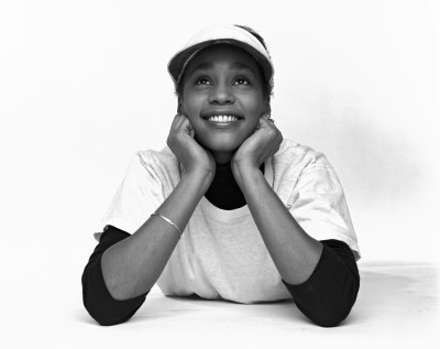 whitney-houston-early-portrait whitney-houston-early-portrait