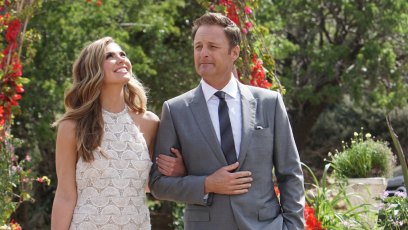 Hannah B and Chris Harrison Walk Arm-in-Arm