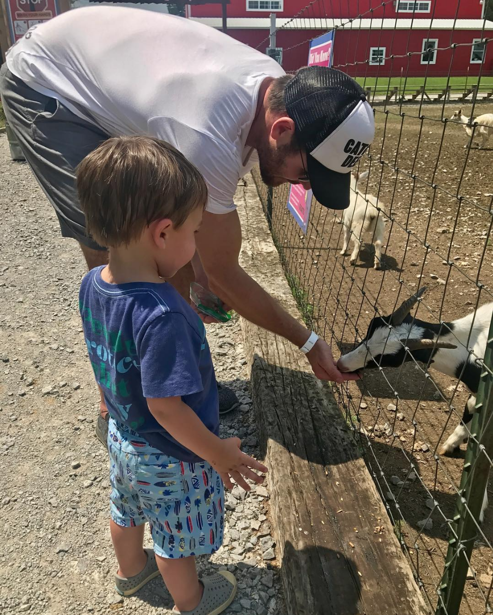 Carrie underwood son isaiah 2