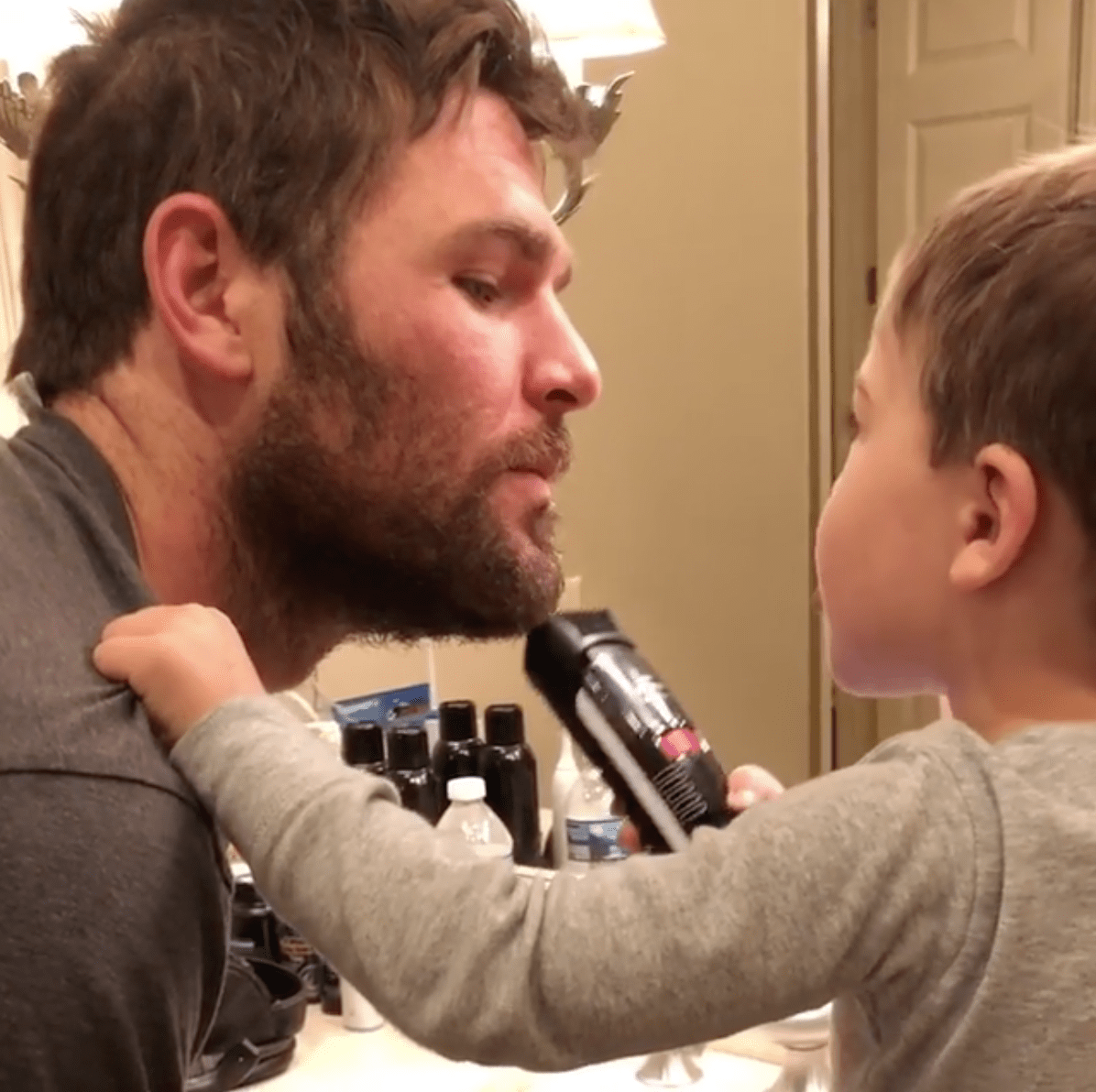 Carrie underwood son isaiah 5