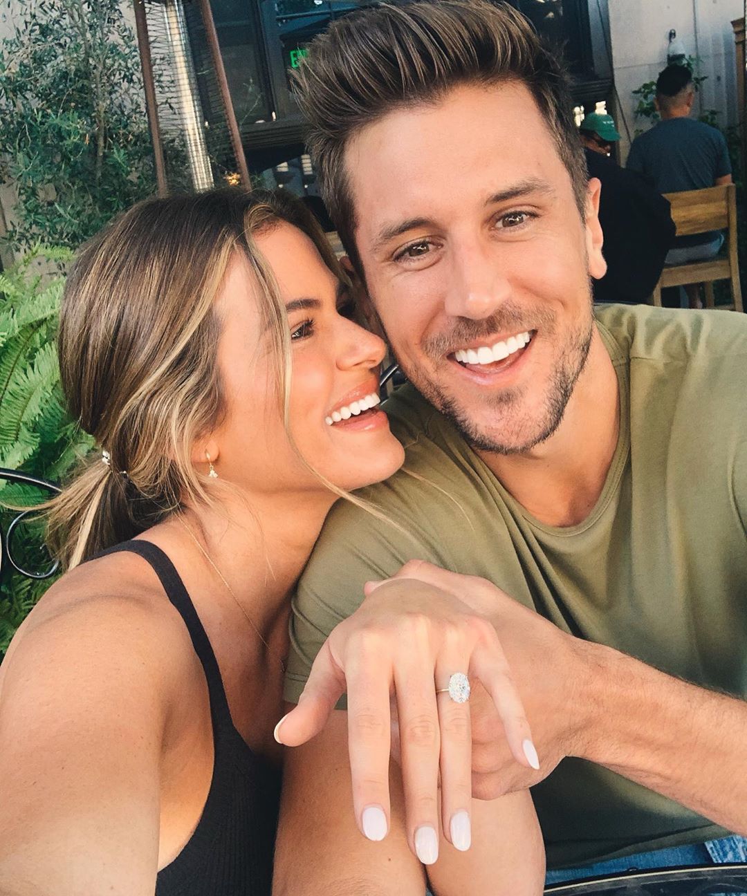 Jordan Rodgers on Instagram: “I love @joelle_fletcher with all my heart!! I  always wanted to re… | Beautiful engagement rings, Jojo fletcher, Dream  engagement rings