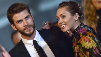 Liam hemsworth miley cyrus rare picture