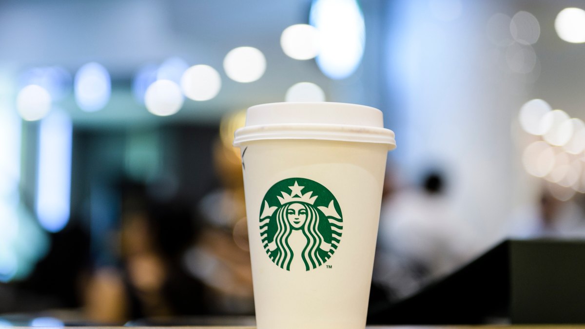When do pumpkin spice lattes become available