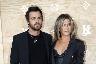 justin theroux jennifer aniston getty images