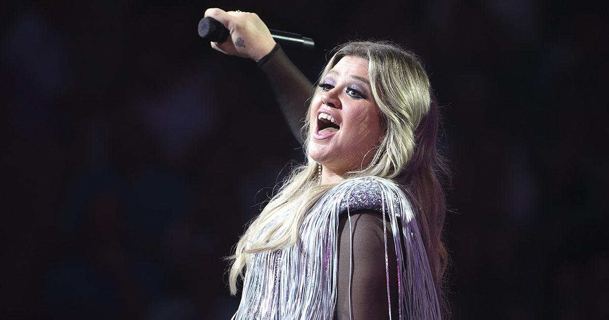 Kelly clarkson
