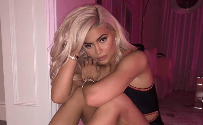 Kylie jenner shades kardashians james charles video