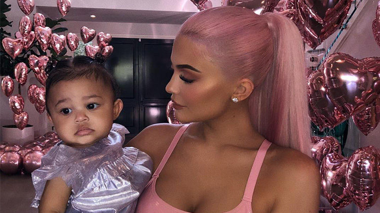 Kylie Jenner Stormi matching halloween costumes