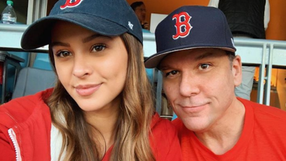 Dane Cook and girlfriend posing for a selfie