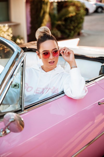alisha-marie-merch