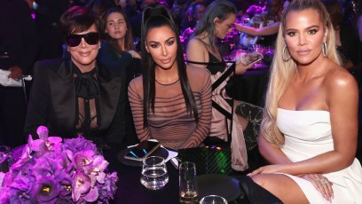 kris-jenner-peoples-choice-sunglasses