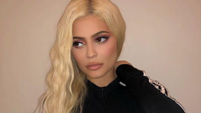 Kylie-Jenner-Holiday-Collection-2018-Look