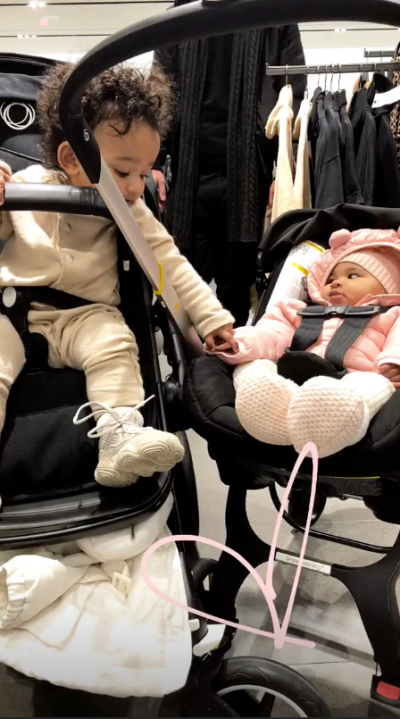 Chicago West and True Thompson hold hands