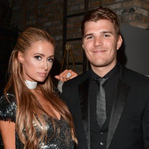 paris-hilton-chris-zylka-engagement-ring