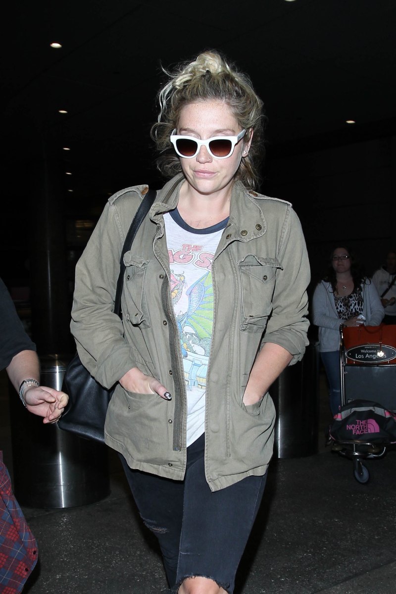 Kesha at LAX