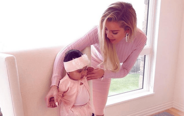 Khloé Kardashian Posts Christmas Photos of Baby True on Instagram ...