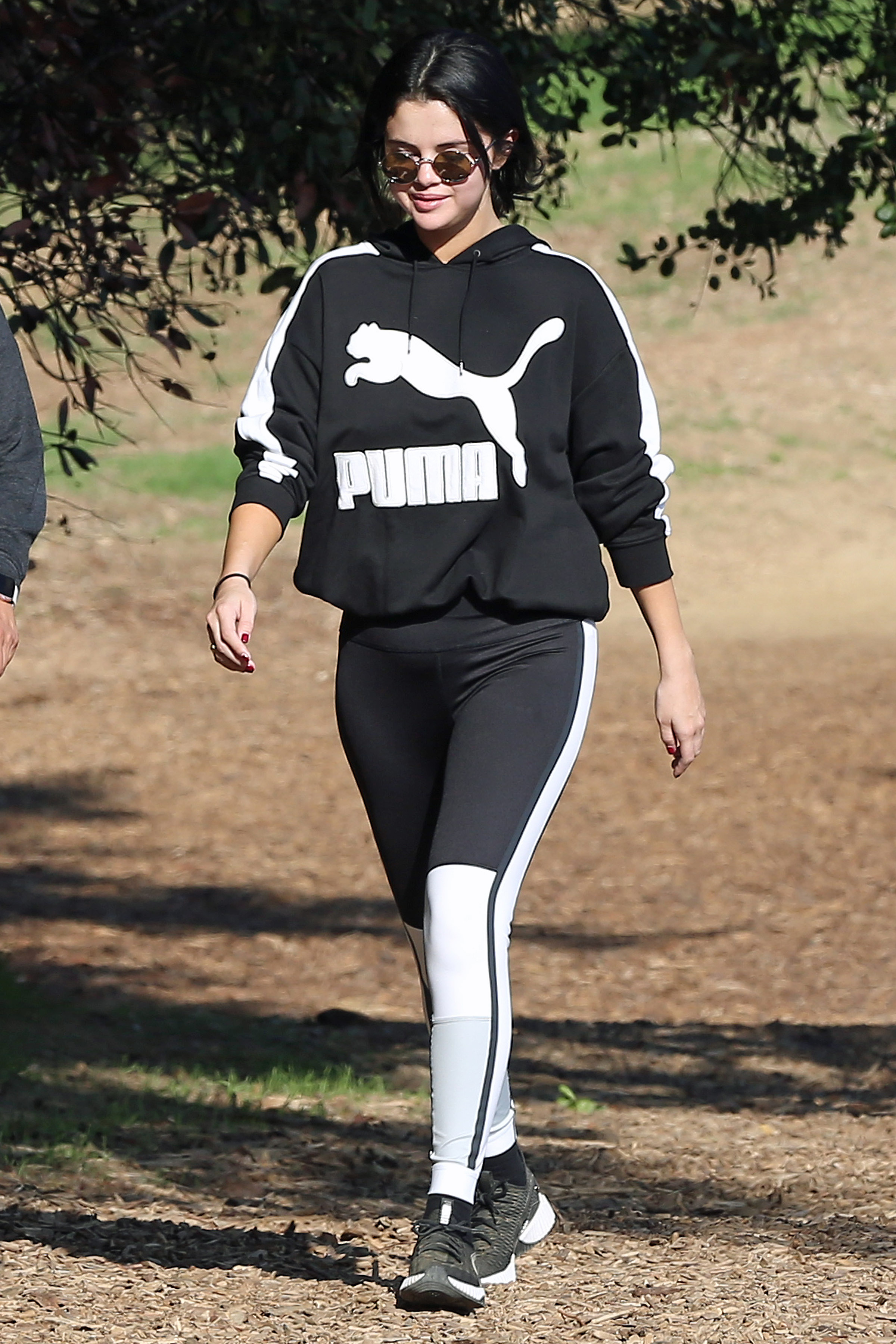 Selena Gomez, Hiking, Black Puma Sweatshirt, Sunglasses