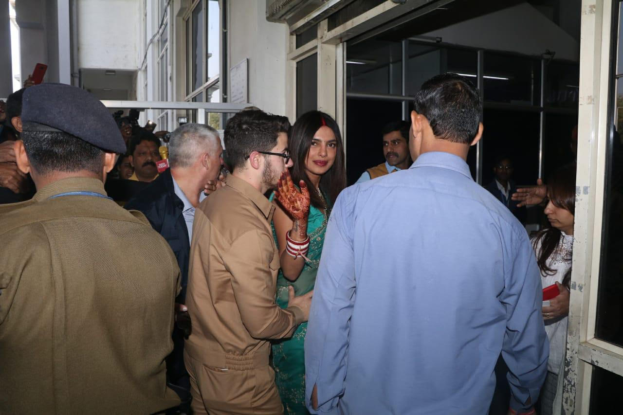 Nick Jonas and Priyanka Chopra at airport