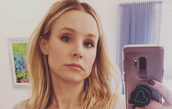 Kristen Bell, Selfie