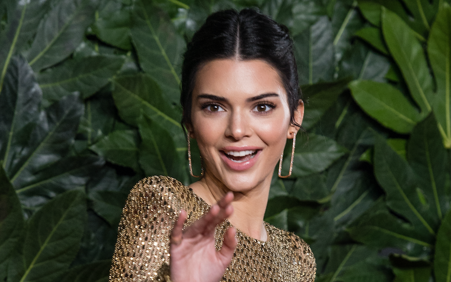 Kendall Jenner Recently Tried Twix for the First Time and Her Reaction Was All of Us: 'This Is Really Good'