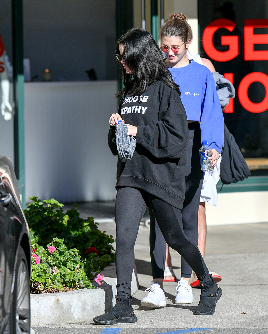 Selena Gomez Leaving Pilates