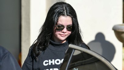 Selena Gomez Leaving Pilates