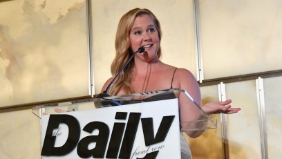 amy schumer pregnant vomit instagram hyperemis