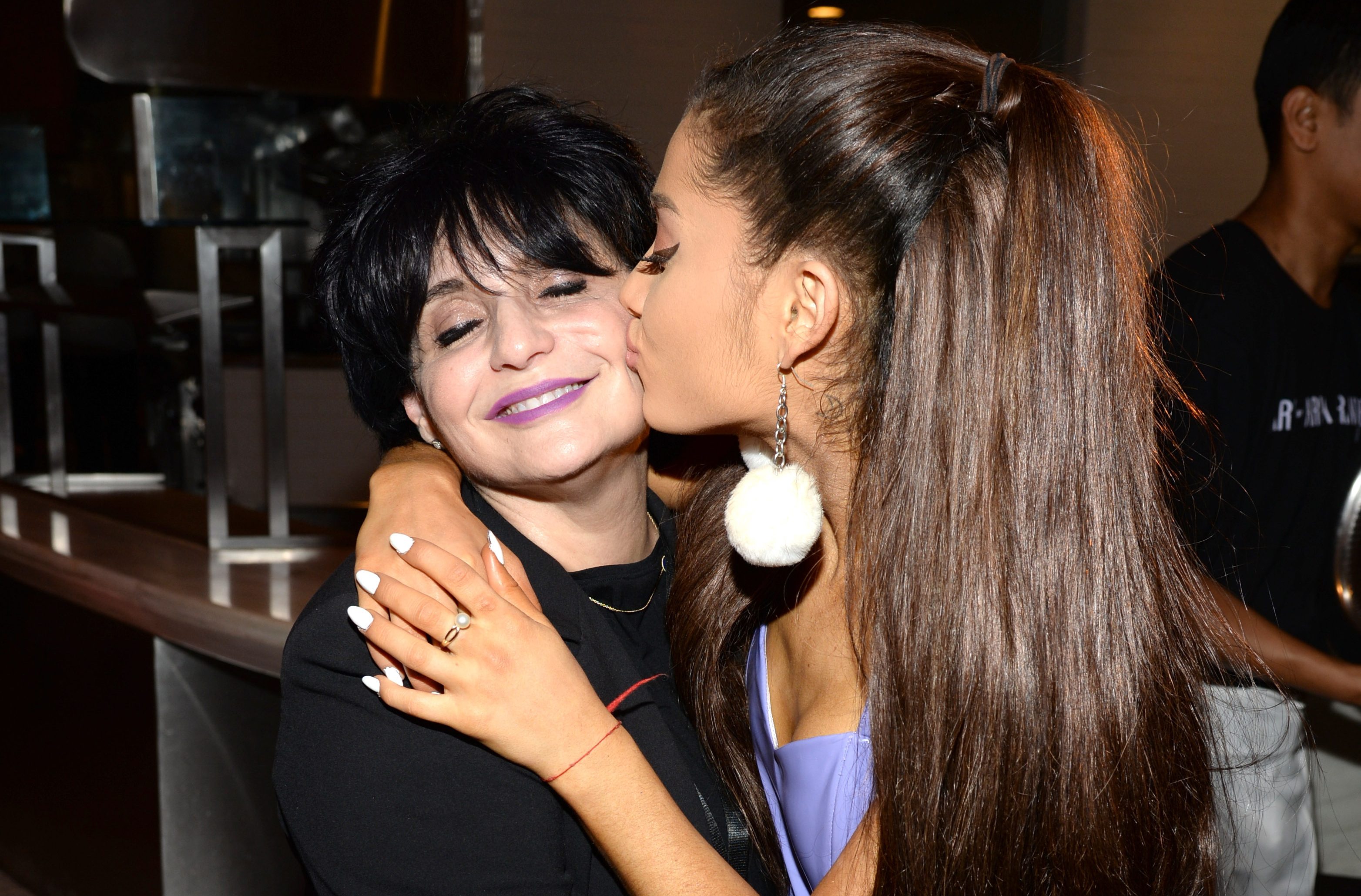 ariana grande joan grande mom and dad