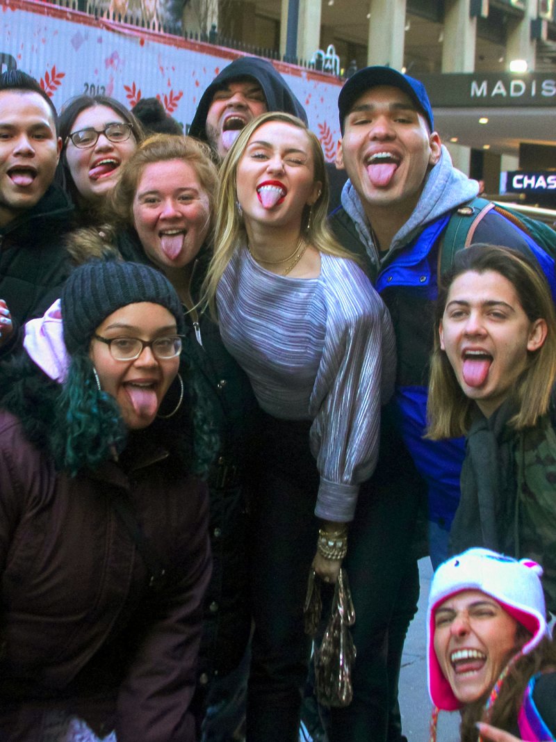 Miley Cyrus Looks Super Chic As She Steps Out In New York City