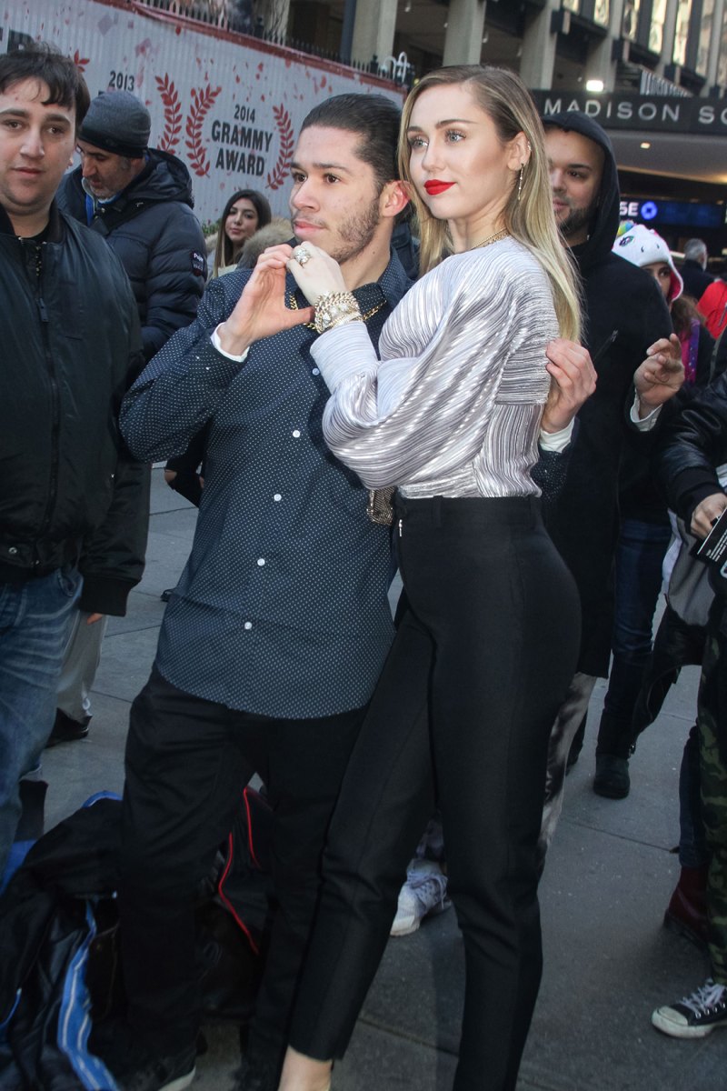 Miley Cyrus Looks Super Chic As She Steps Out In New York City