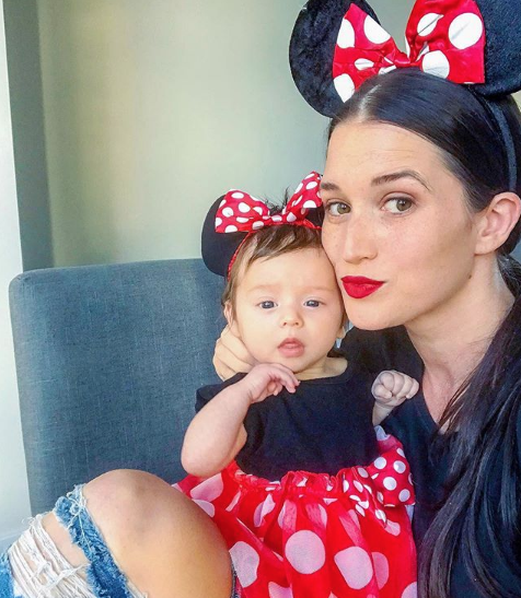 Jade with her daughter