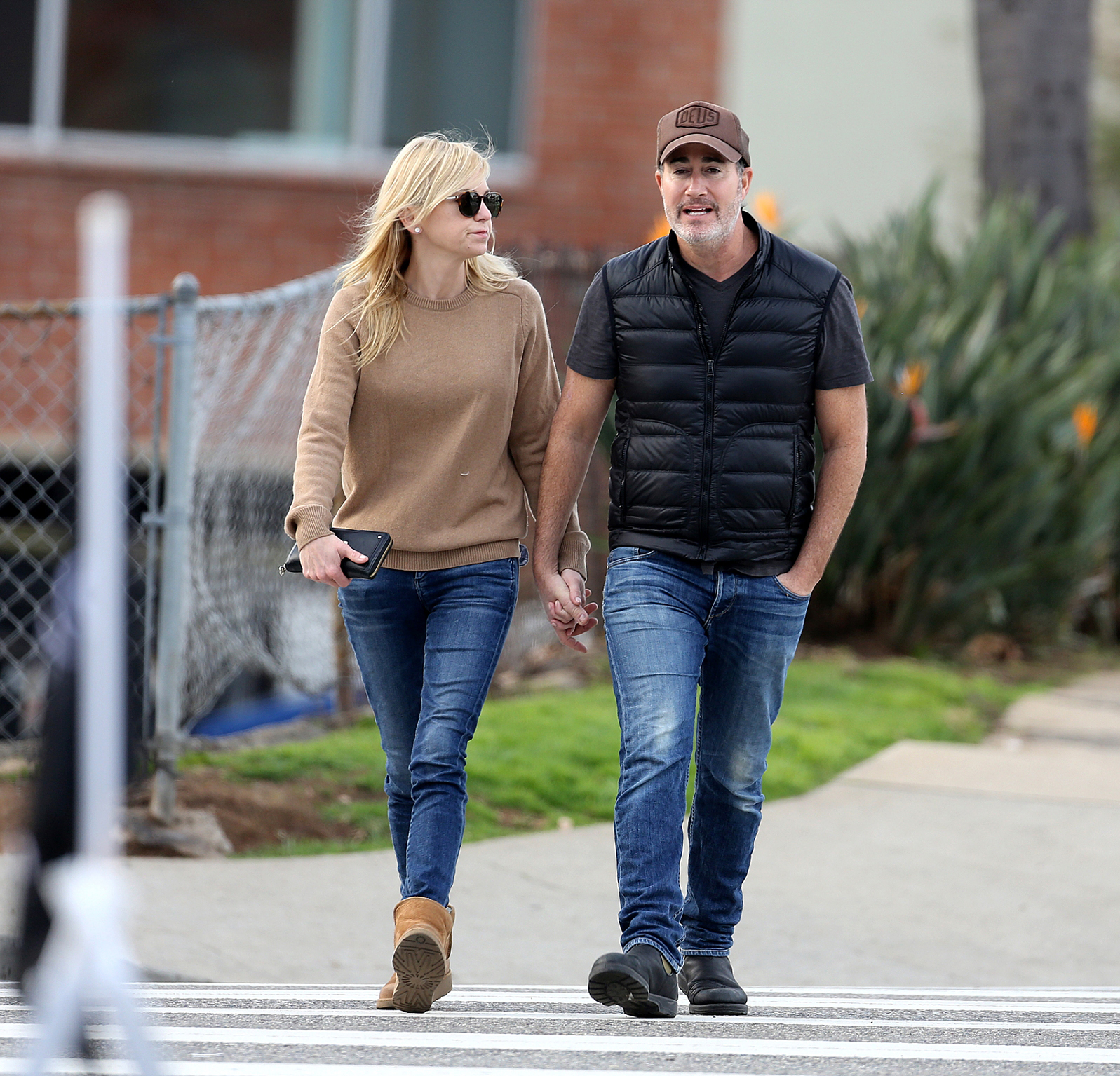 Anna Faris and boyfriend go for walk in LA