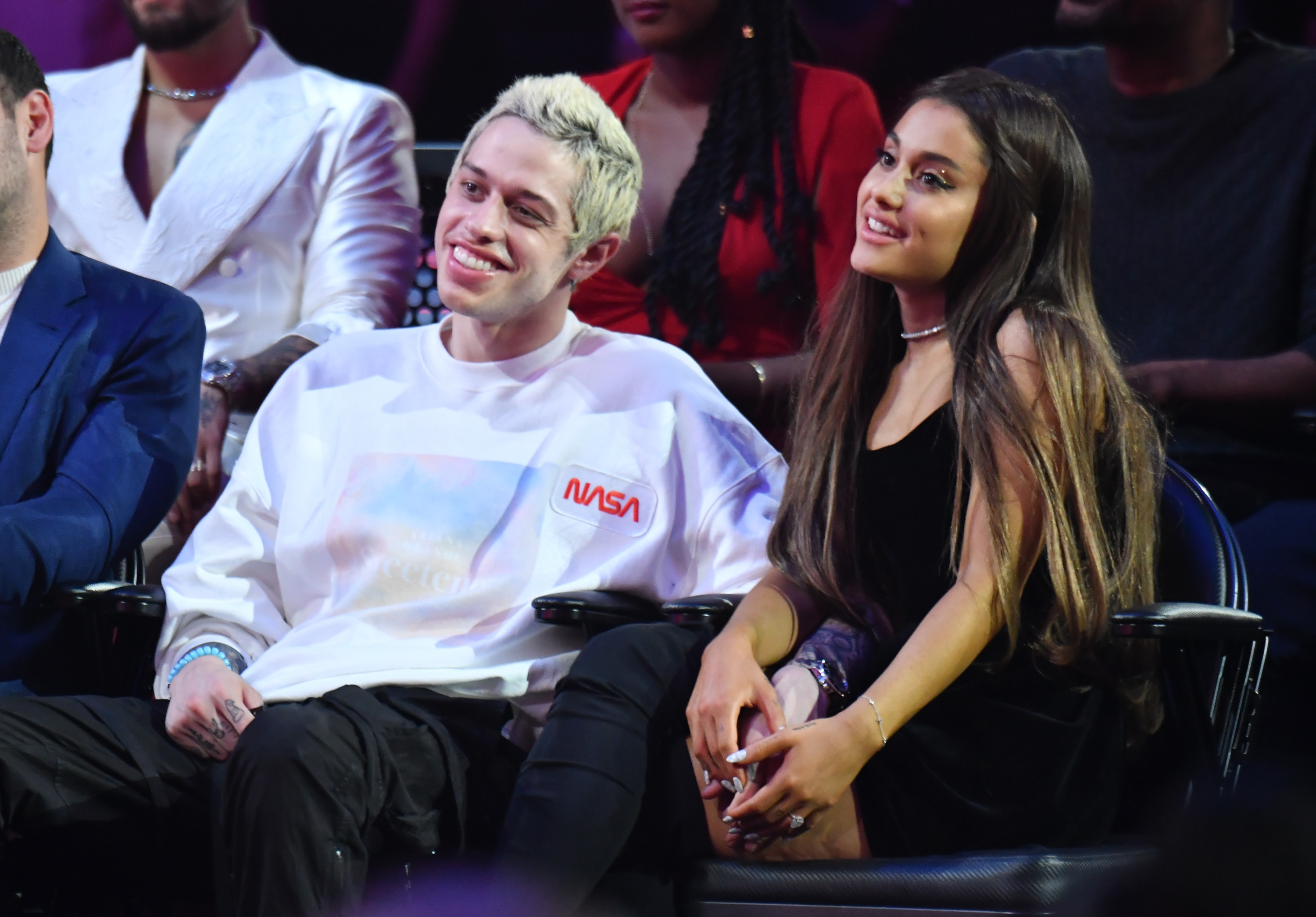 Pete Davidson and Ariana Grande at the 2018 VMAs