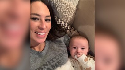 Joanna Gaines Cuddles Son Crew