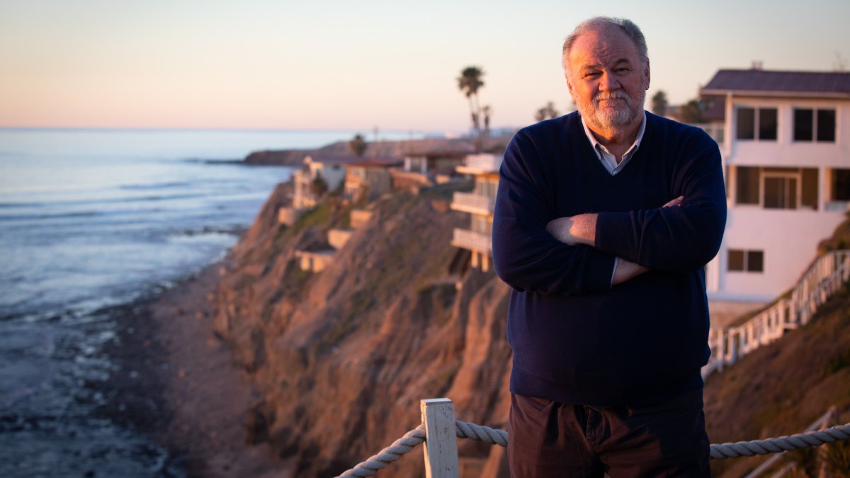 EXCLUSIVE: Thomas Markle sits down for an interview in Mexico