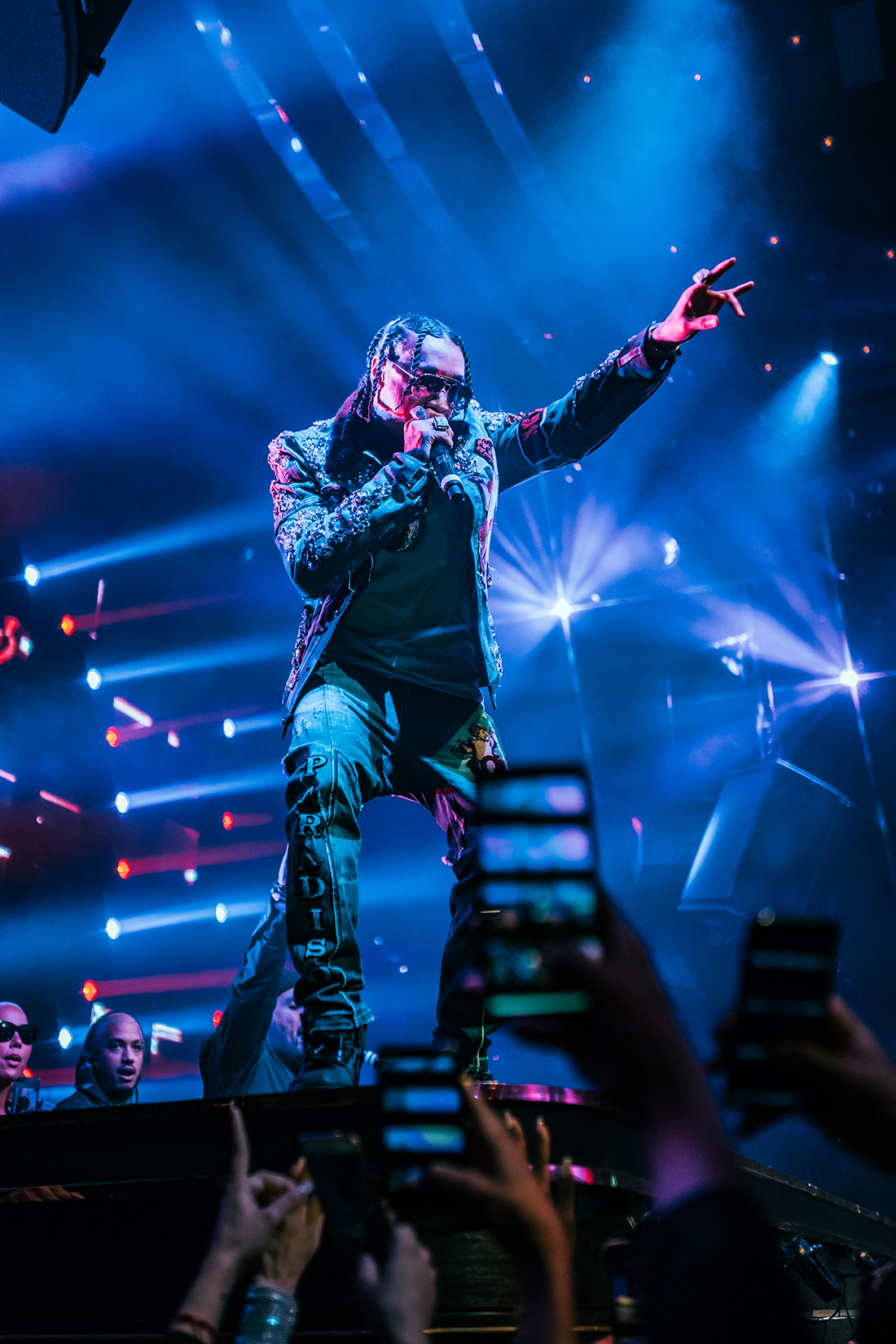 Calvin-Harris-Celebrates-New-Year's-Eve-in-Las-Vegas-at-OMNIA-Nightclub-Inside-Caesars-Palace