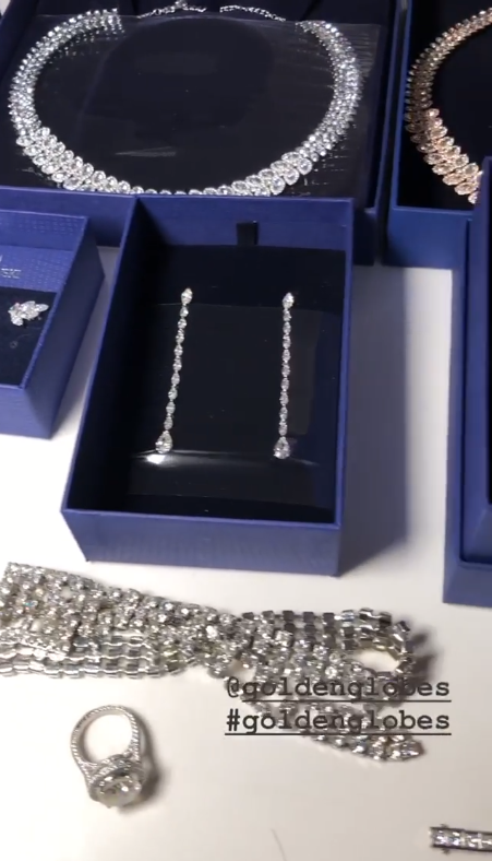 Lili Reinhart 2019 Golden Globes swarovski jewelry