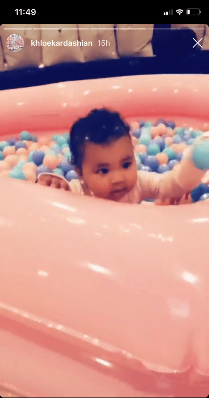 khloe-kardashian-true-thompson-ball-pit