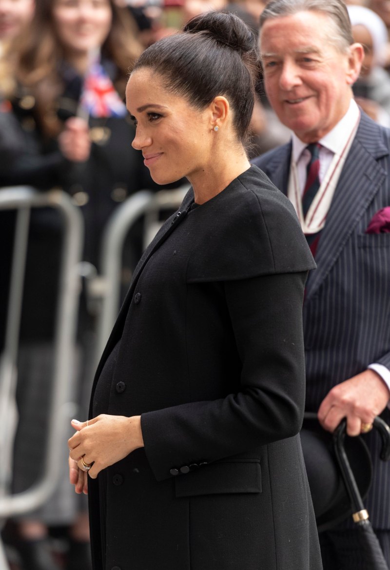 meghan-markle-all-black-baby-bump