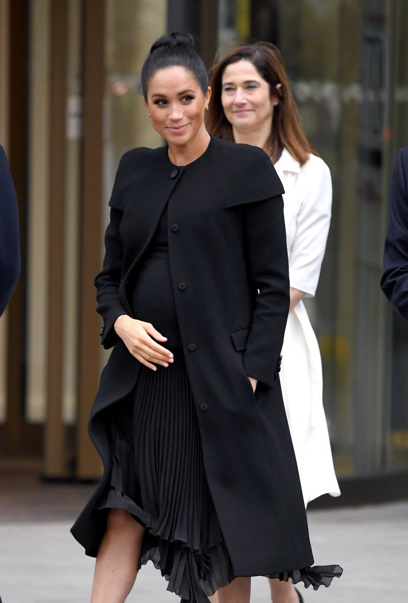 meghan-markle-all-black-baby-bump