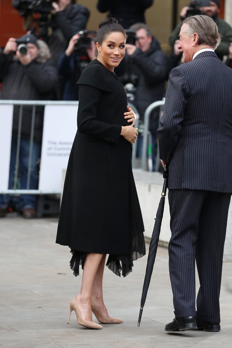 meghan-markle-all-black-baby-bump