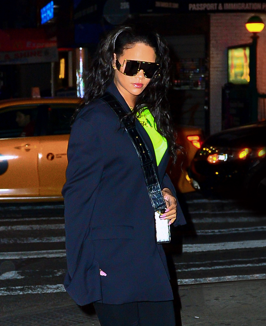 rihanna goes clubbing nyc