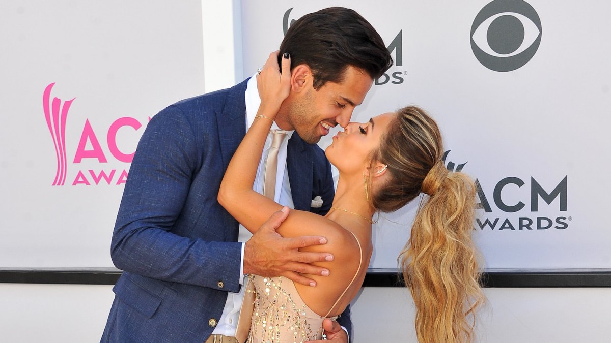 Jessie James Decker kissing Eric Decker