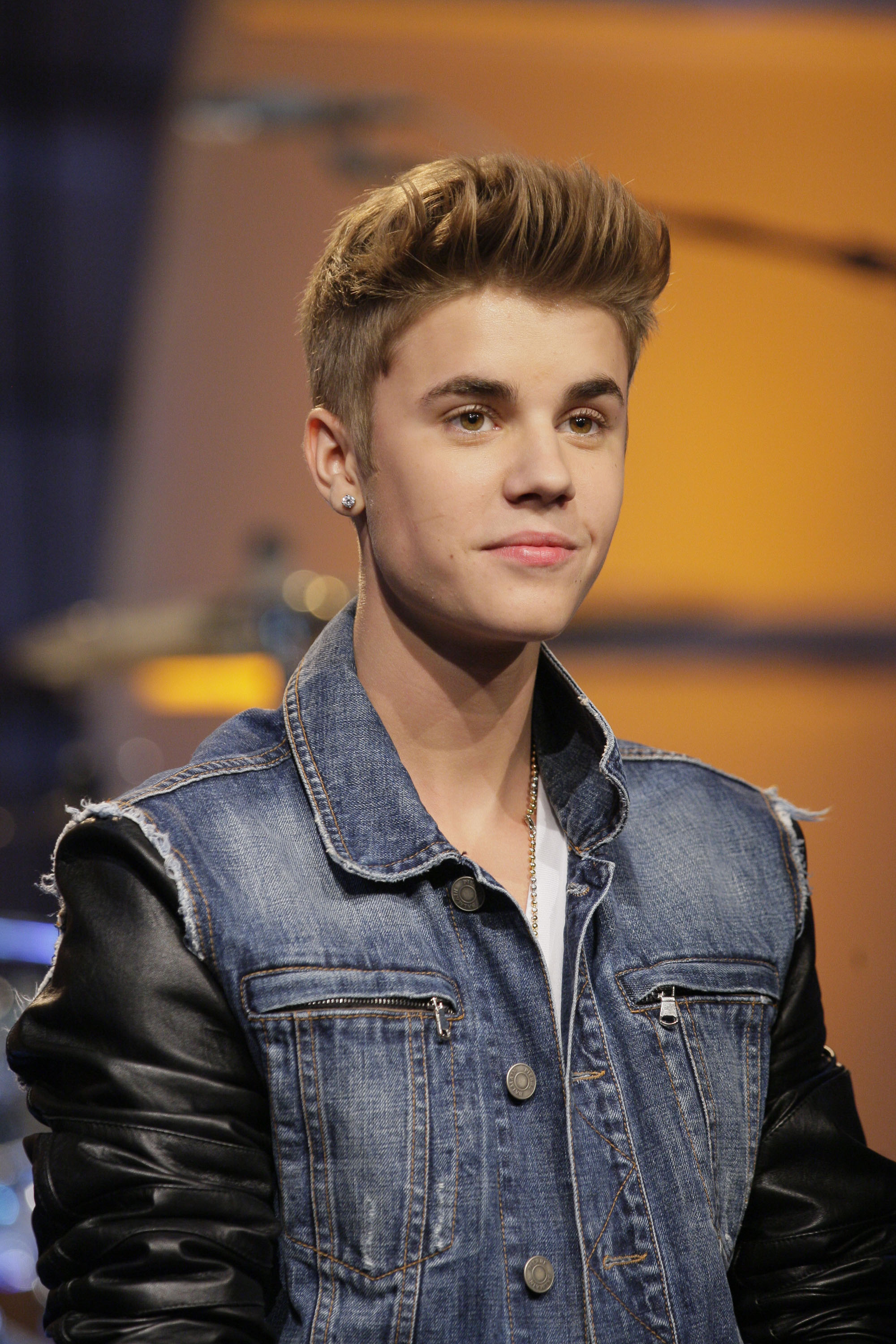 Justin Bieber 2014 Haircut Tutorial - TheSalonGuy - YouTube