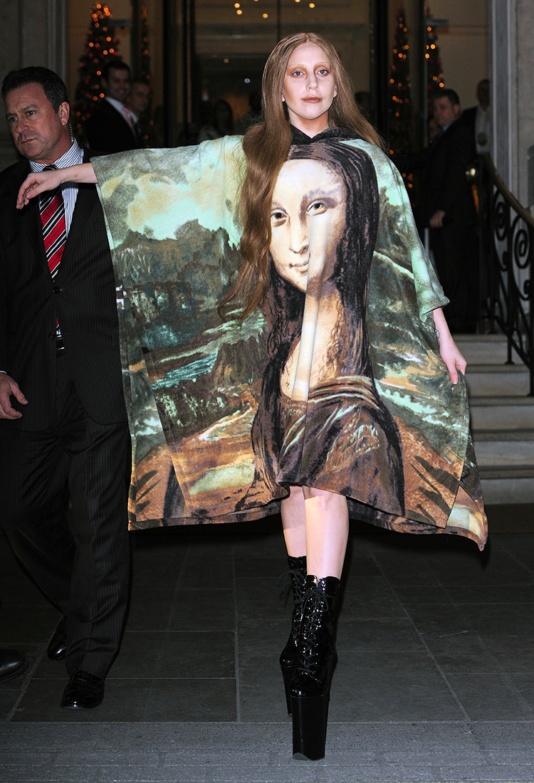 Lady Gaga Mona Lisa Outfit