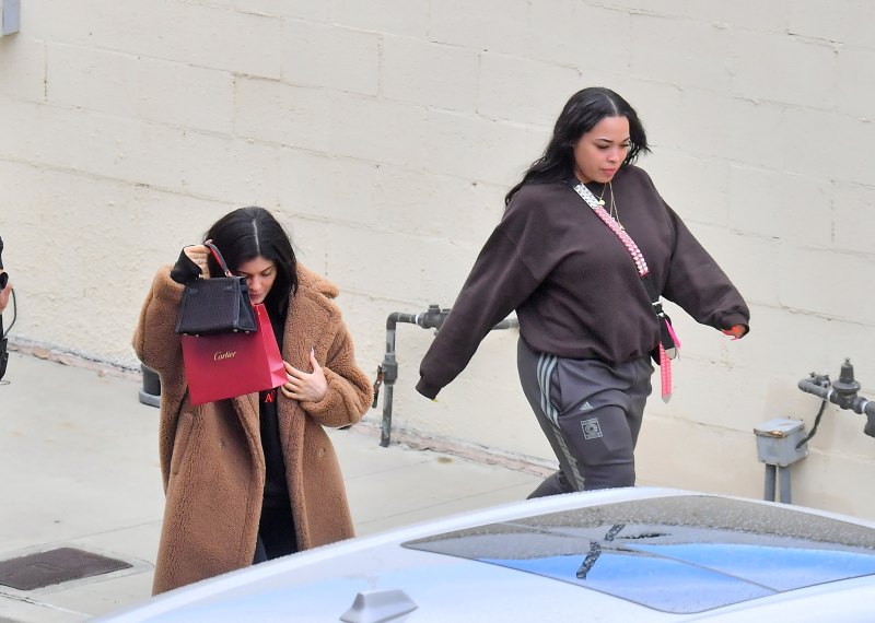 Kylie Jenner shopping at Cartier with jordyn woods look alike
