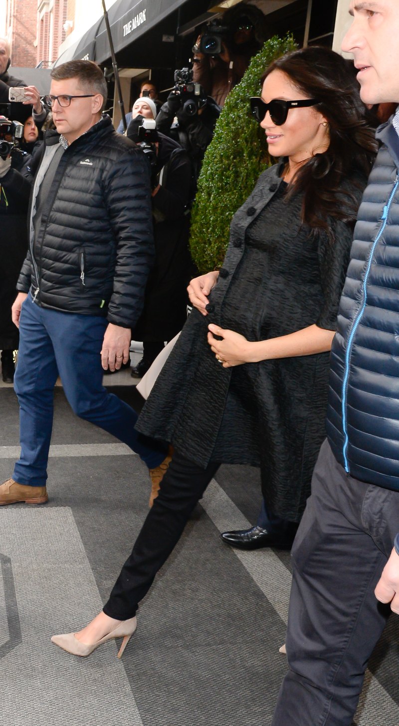 Meghan Markle wearing all black while walking in NYC