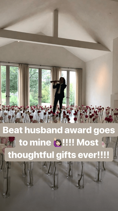 Kenny G serenading Kim Kardashian