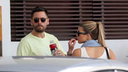 sofia-richie-scott-disick-miami-yacht