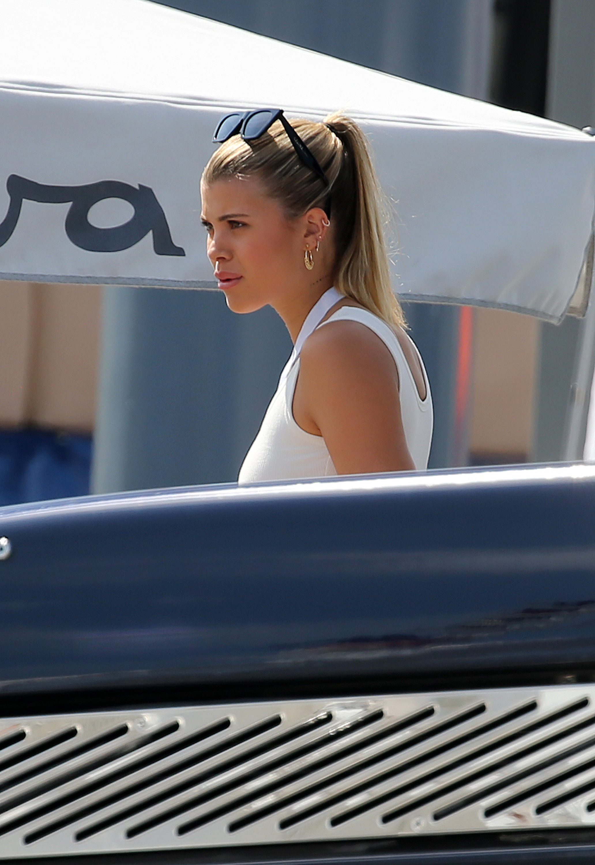sofia-richie-scott-disick-miami-yacht