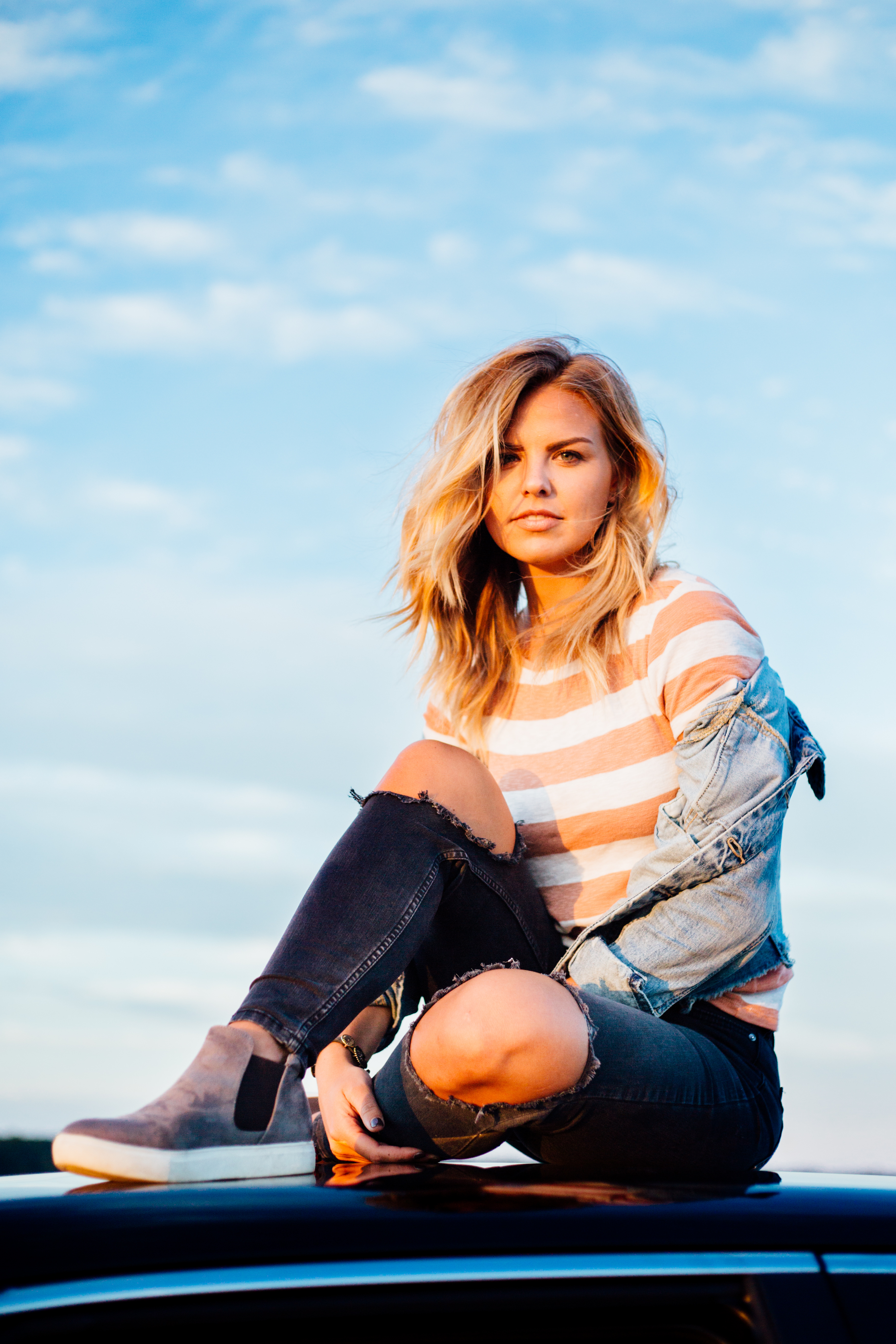 Bachelorette Hannah Brown modeling pics